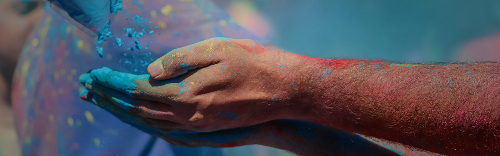 Direction l'Inde pour Holi, la fête des couleurs ! Double Sens