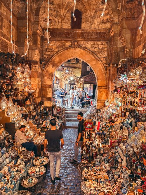 Le Caire