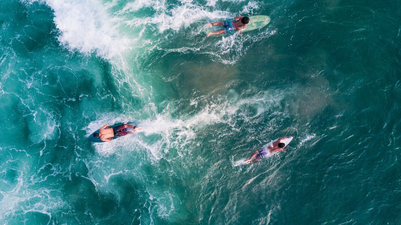surf en indonesie